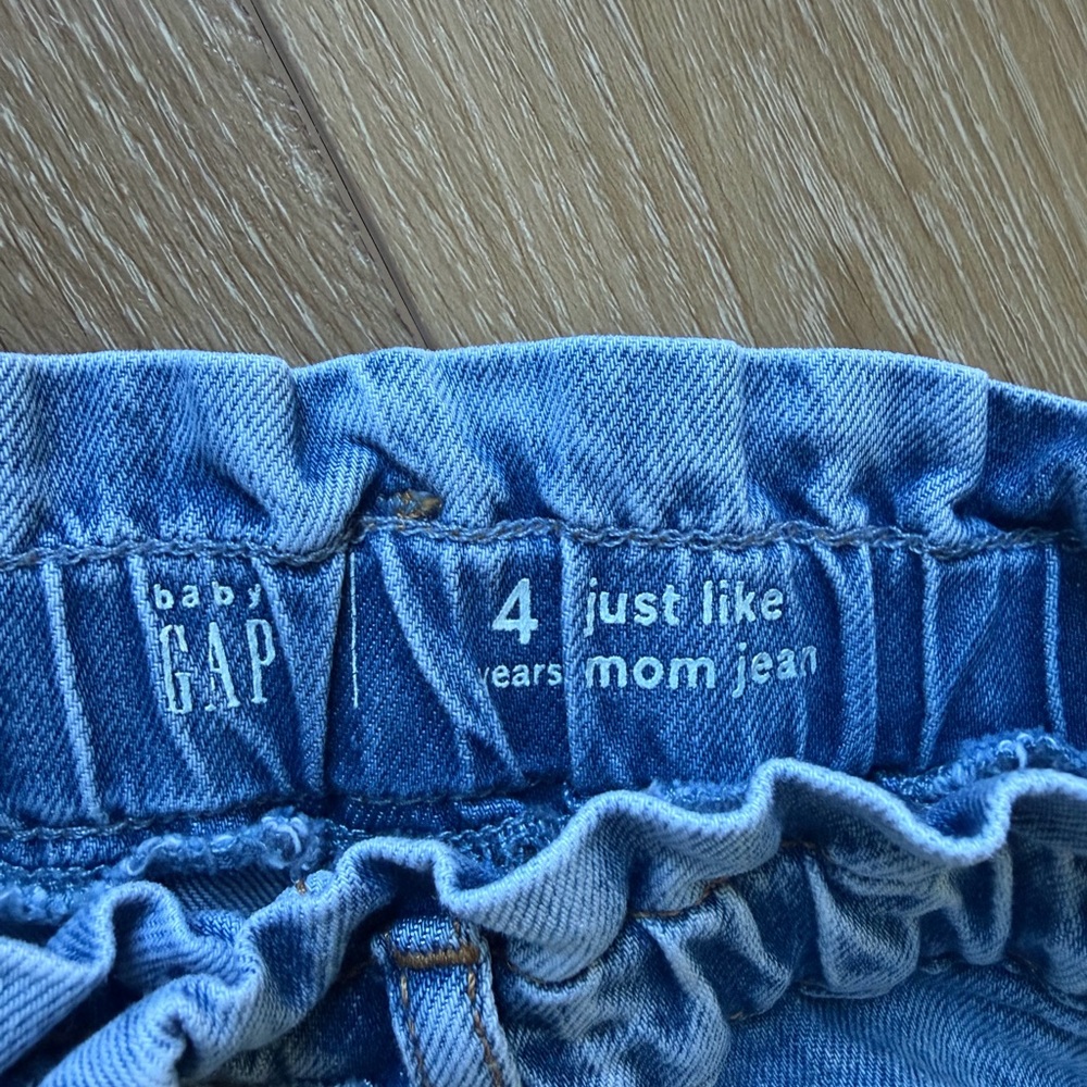 GAP mom jeans Kids Light Blue Denim Jeans - Picture 2 of 3